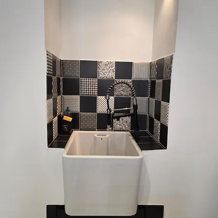 Elegance Sur La Place Arago, Vue Exceptionnelle アパート ペルピニャン